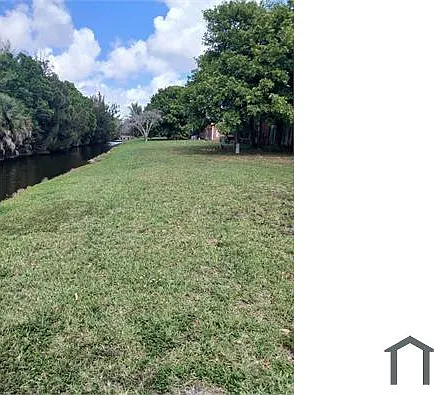 2403 NW 55th Ter — Photo 11