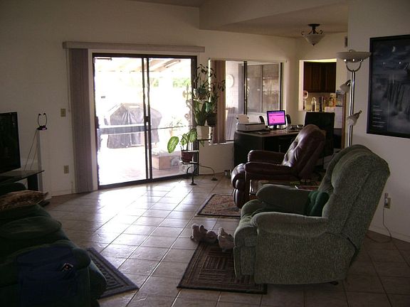 5th image of 6913 W Windsor Blvd