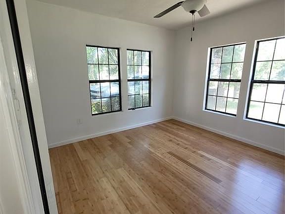 4th image of 2929 Pearl Ave