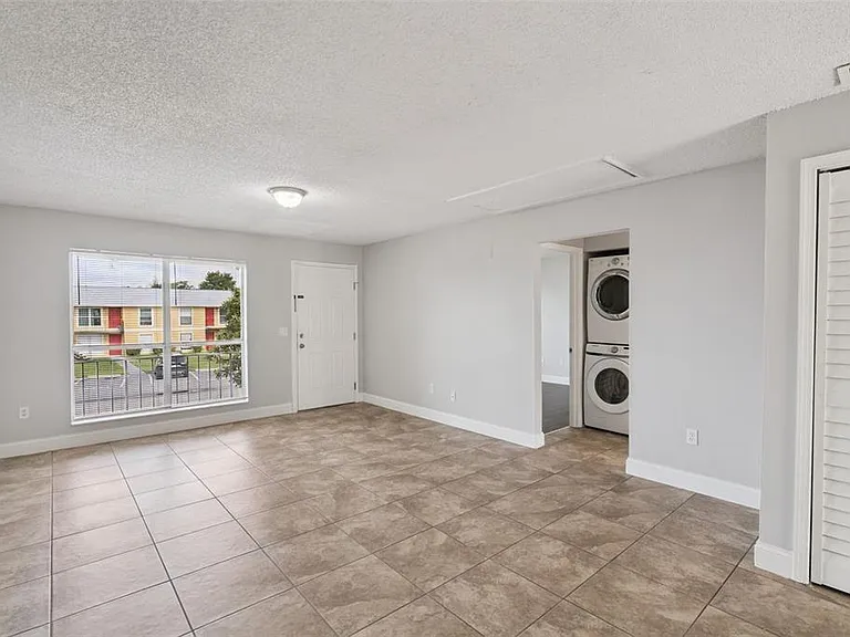 1847 Caralee Blvd #4 — Photo 5