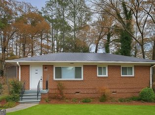 2842 Delowe Dr, East Pt, GA 30344