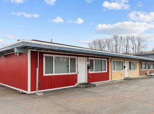813 Woodford Ave N, Kent, WA 98031