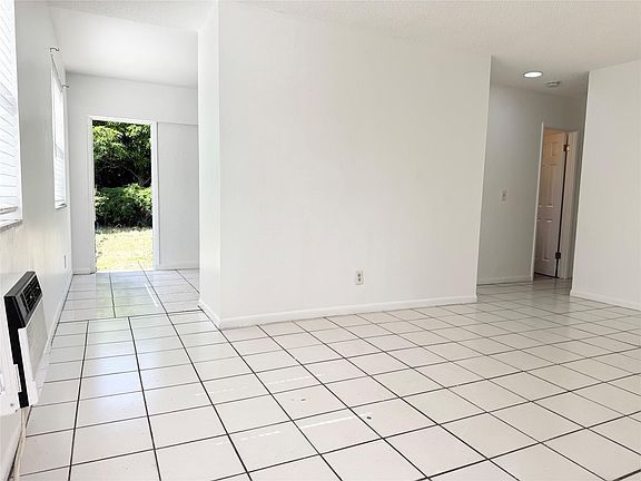 2nd image of 147 W 17th St