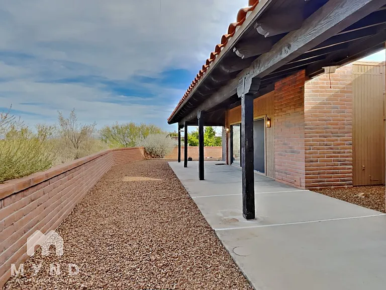1750 W Camino Urbano — Photo 26