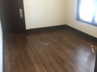 8756 S Escanaba Ave APT 2, Chicago, IL 60617