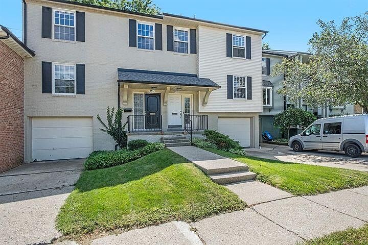 1st image of 3142 Bolgos Cir