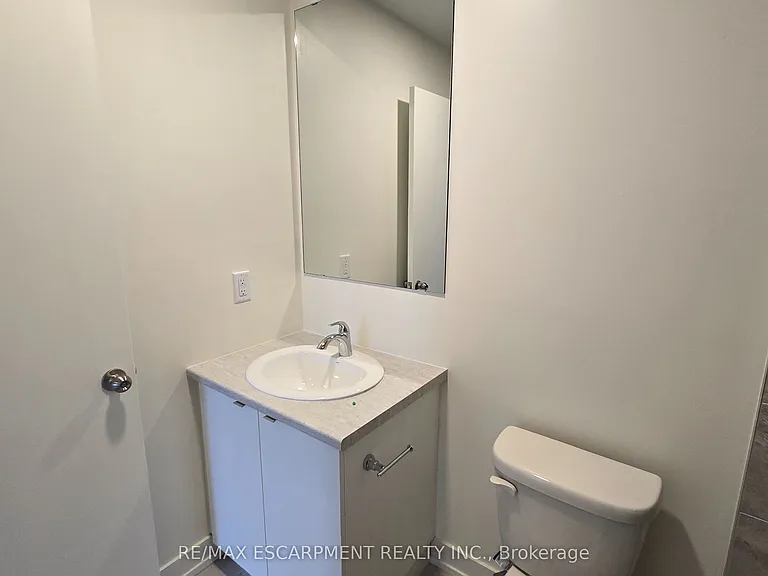 16 Melbourne Ave #210B — Photo 20
