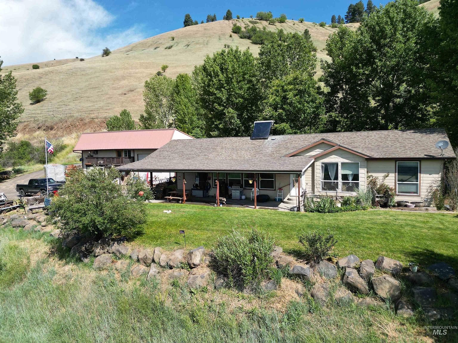 1647 & 1649 Sunnyside Bench Rd, Lenore, ID 83541 MLS 98908189 Zillow