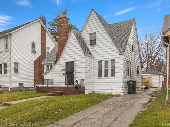 13296 Strathmoor St, Detroit, MI 48227