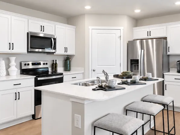 955 Greenlawn Ave, Delano, MN 55328
