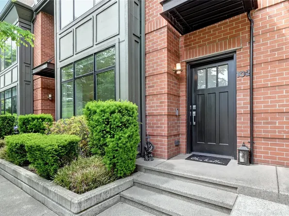 10460 NE 12th Street #102, Bellevue, WA 98004
