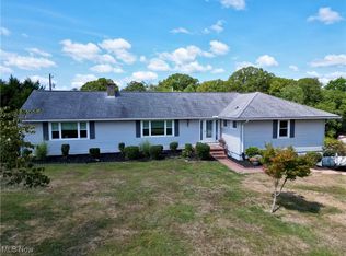 3085 Lookout Dr, Zanesville, OH 43701