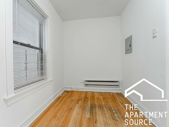4th image of 2237.5 N Bissell Ave #1W