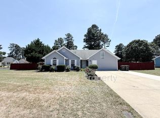 101 Proclamation Dr, Raeford, NC 28376