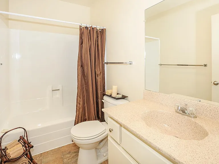 Country Woods Apartment Homes — Photo 22