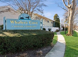 19 Whalers Cove, Babylon, NY 11702