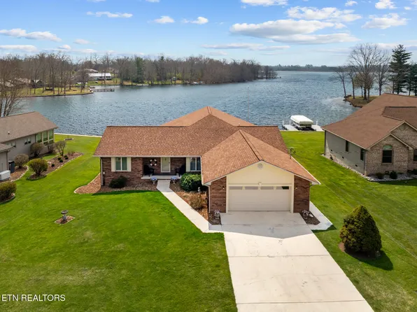 1256 Arrowhead Dr, Crossville, TN 38572