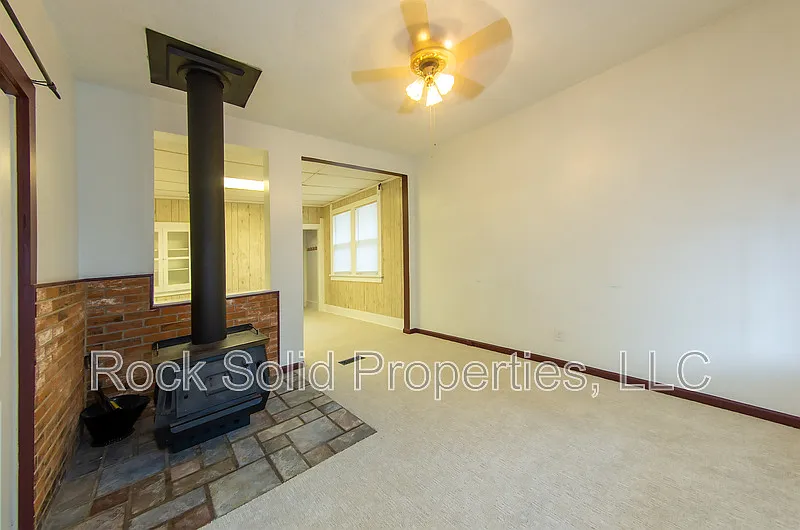 2 bed, 1.0 bath, 1536 sqft, $1,795 — Photo 4
