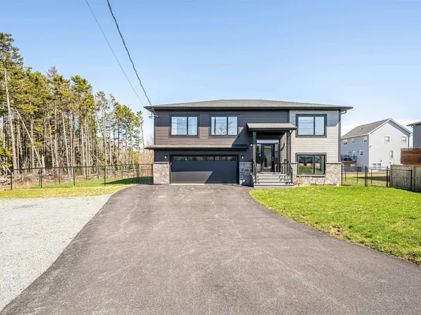 18 Marigold Dr, Halifax, NS B4E 0S8