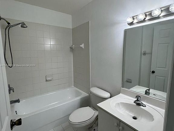 5th image of 22641 SW 88th Pl Unit 303