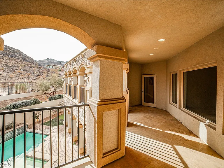 768 Tozzetti Ln — Photo 14