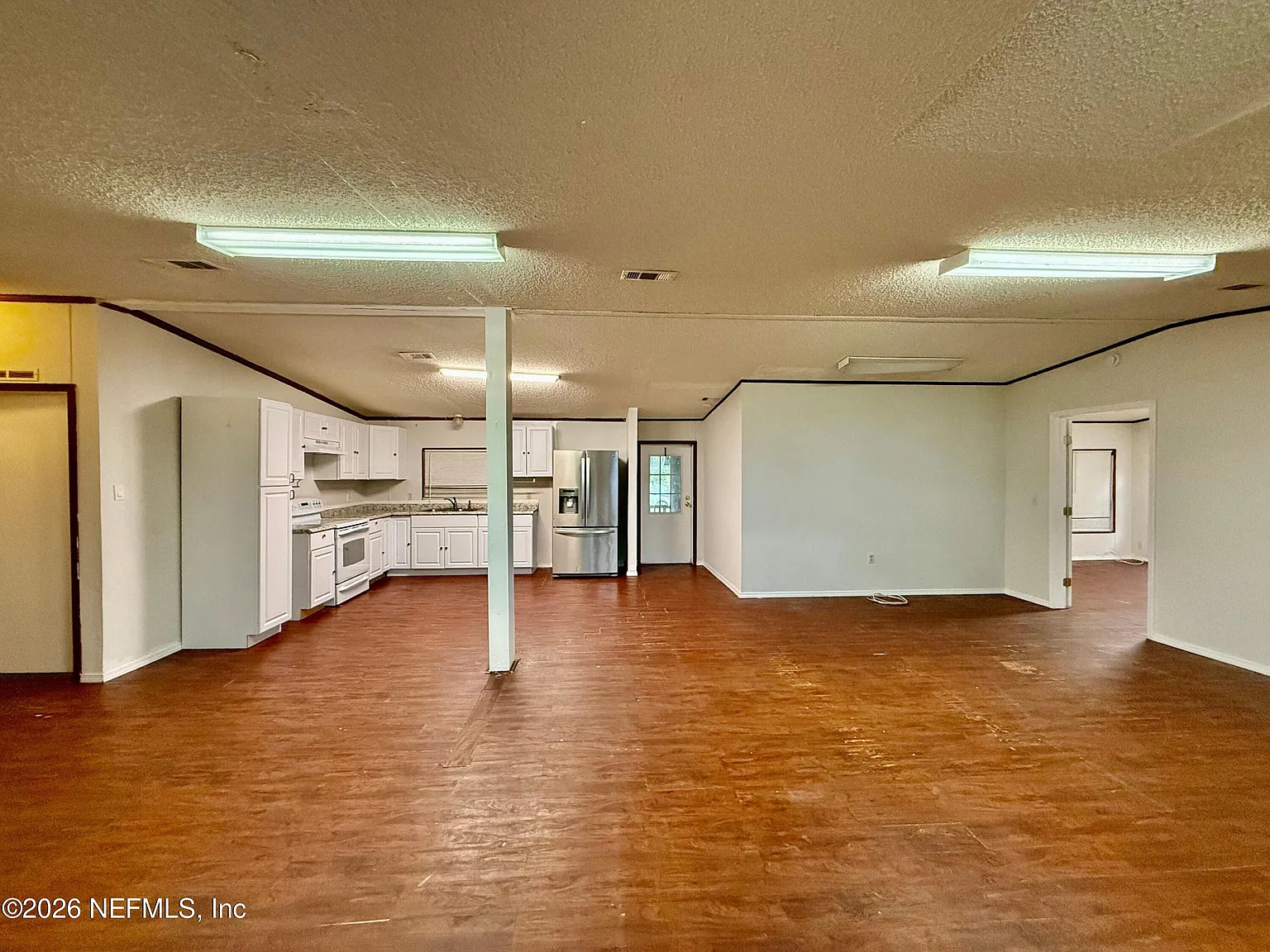 3 bed, 2.0 bath, 1512 sqft, $1,750 — Photo 3