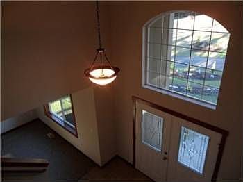3rd image of 19530 33rd Pl SE
