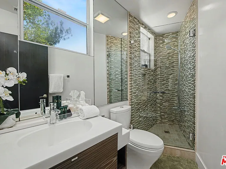 2766 Ellison Dr — Photo 30