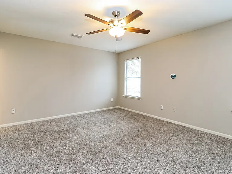 21202 Allenham Ct — Photo 11