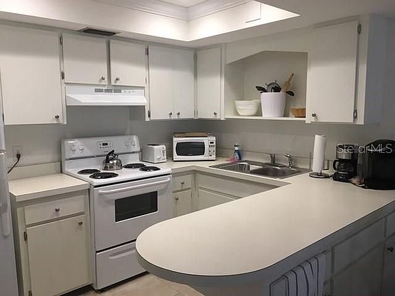 2nd image of 210 Park Blvd N APT 228