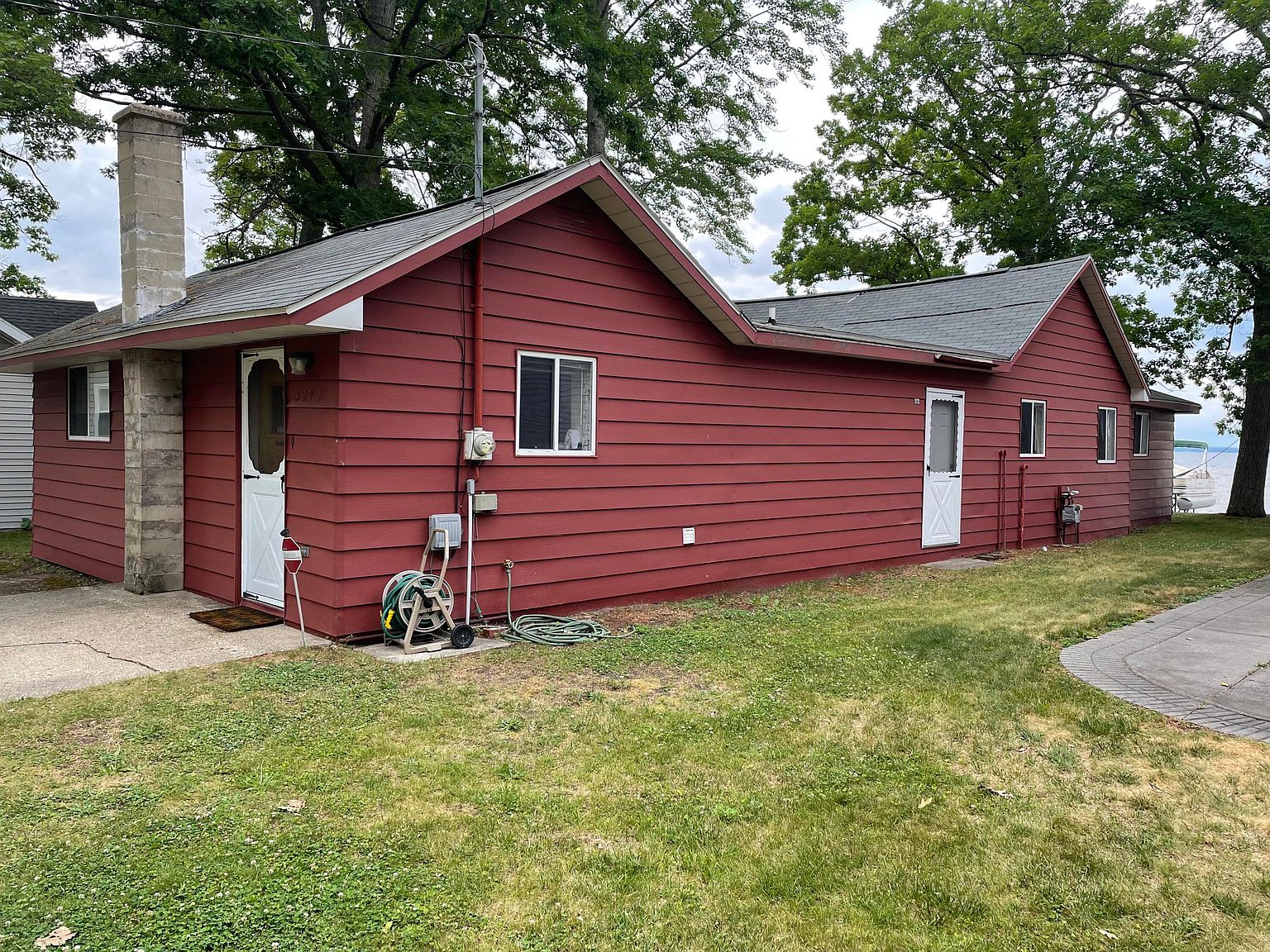 327 Stratford Dr, Prudenville, MI 48651 Zillow