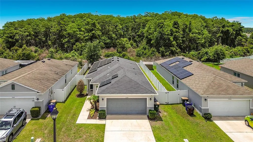 3 bed, 2.0 bath, 1552 sqft, $2,250 — Photo 3