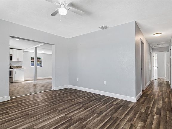 5th image of 4323 E Osborne Ave