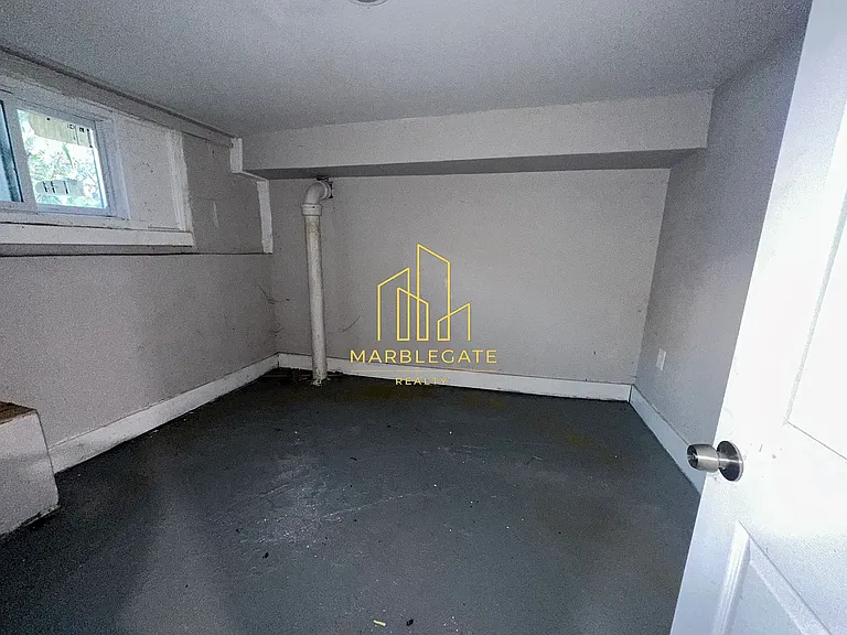 27 Hanford St #11 — Photo 6