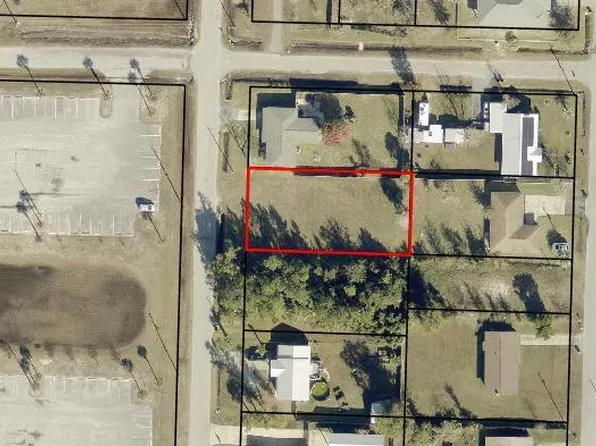 403 Montana Ave, Lynn Haven, FL 32444