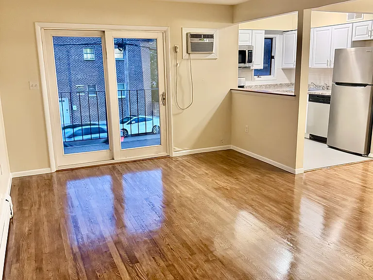 349 Gorge Rd #3 — Photo 2