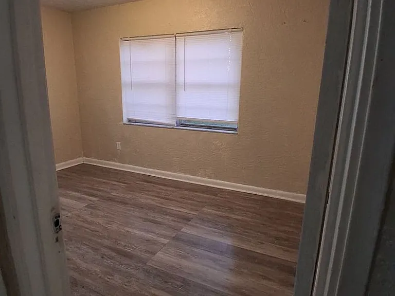 1209 Carlsbad Pl — Photo 8
