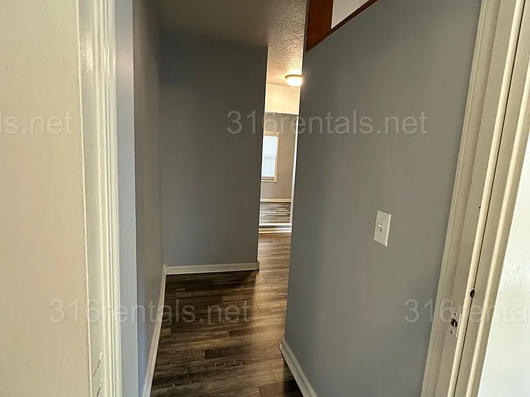 1748 S Meridian Ave — Photo 17