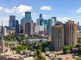 400 Groveland Ave APT 914, Minneapolis, MN 55403