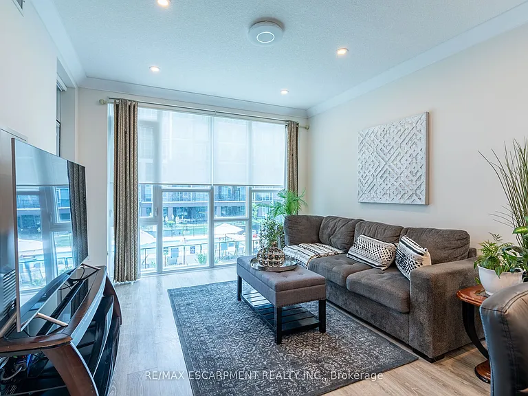 16 Concord Pl S #205 — Photo 38
