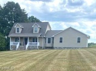 4949 Brown Rd, Hamptonville, NC 27020