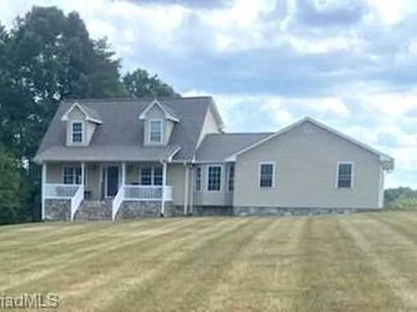 4949 Brown Rd, Hamptonville, NC 27020