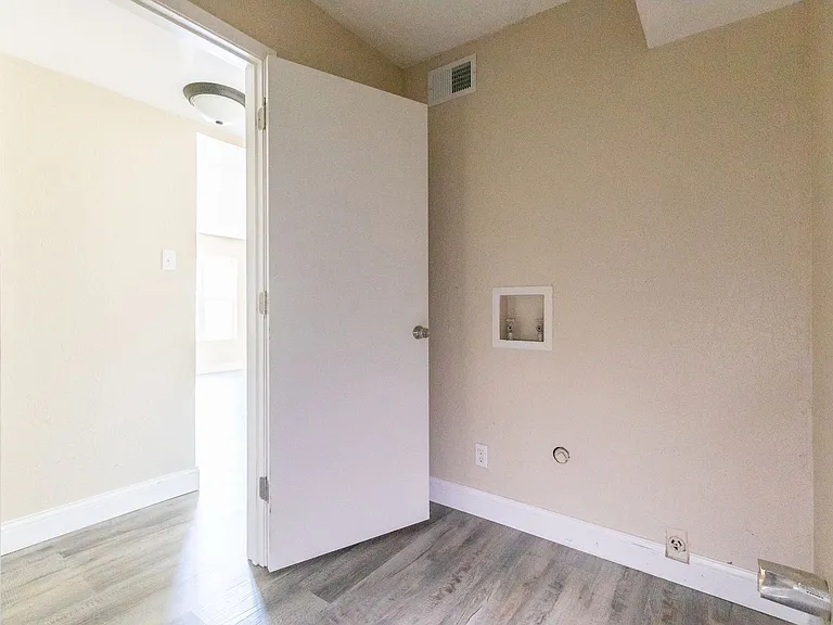 701 S Marsh St — Photo 18