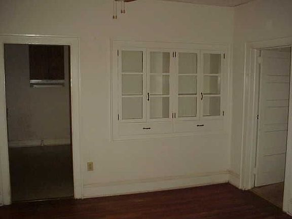 4th image of 8 Damson St