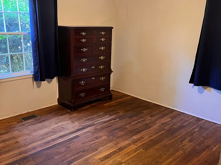 485 Glenwood Pl SE — Photo 5