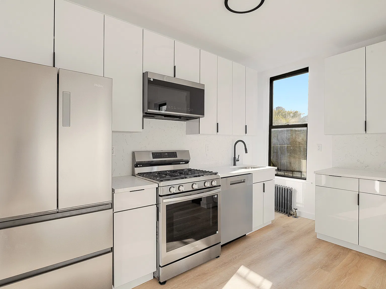 82 Clinton Avenue — Photo 2