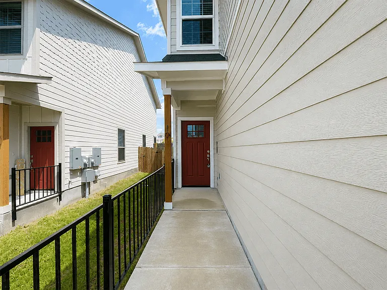 10219 Tulipwood Run — Photo 25