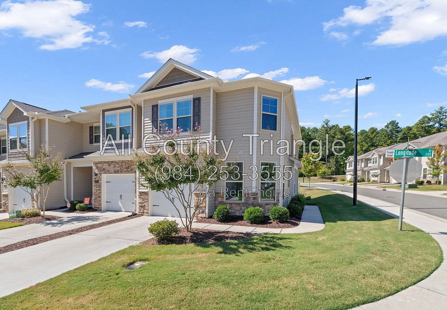 3 bed, 2.5 bath, 1774 sqft, $1,995 — Photo 3