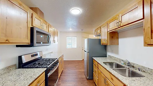 12720 San Jacinto Ave NE #B Photo 1