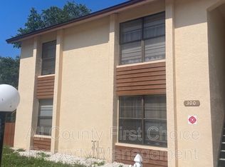 800 Trotter Rd APT 304, Largo, FL 33770